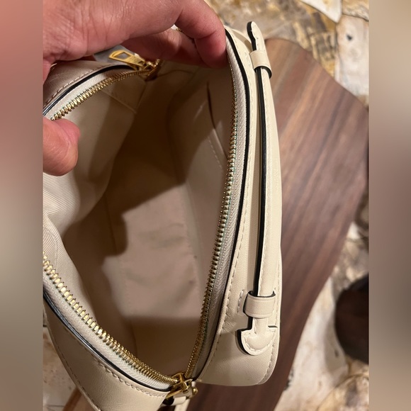 Authentic Louis Vuitton saintonge! 😻 - Picture 7 of 10